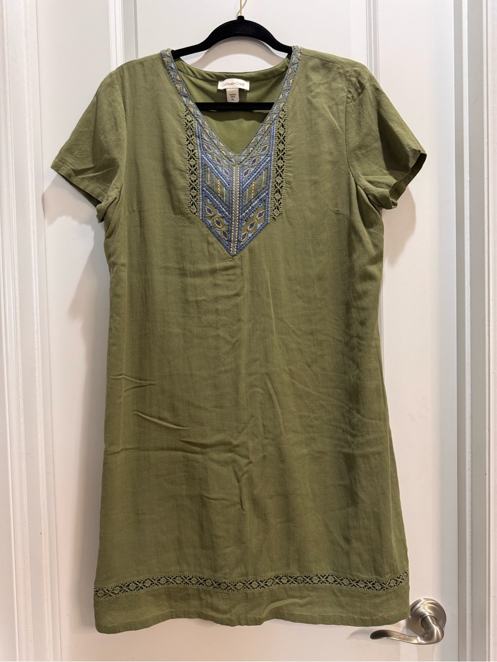 Coldwater Creek Green Dress LargePet Embroidered Vneck  Armpit To Armpit 22”